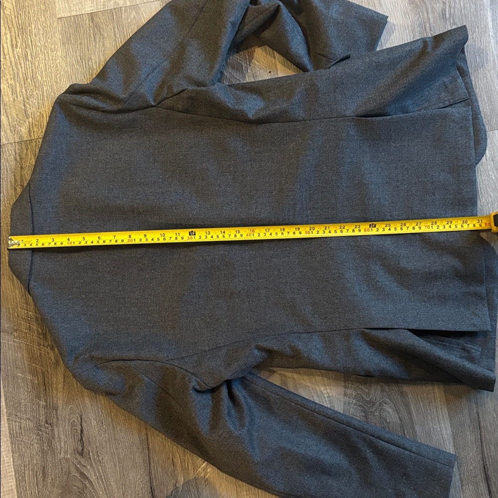 J. Crew Men's Grey Unstructured Ludlow Suit - 42R - Picture 10 of 10